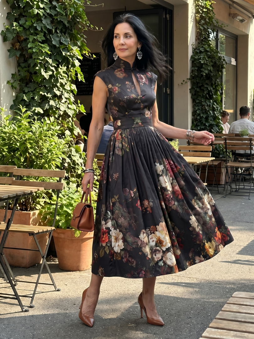 Gaëlle | Robe Midi Plissée Col Montant Clé de Trou